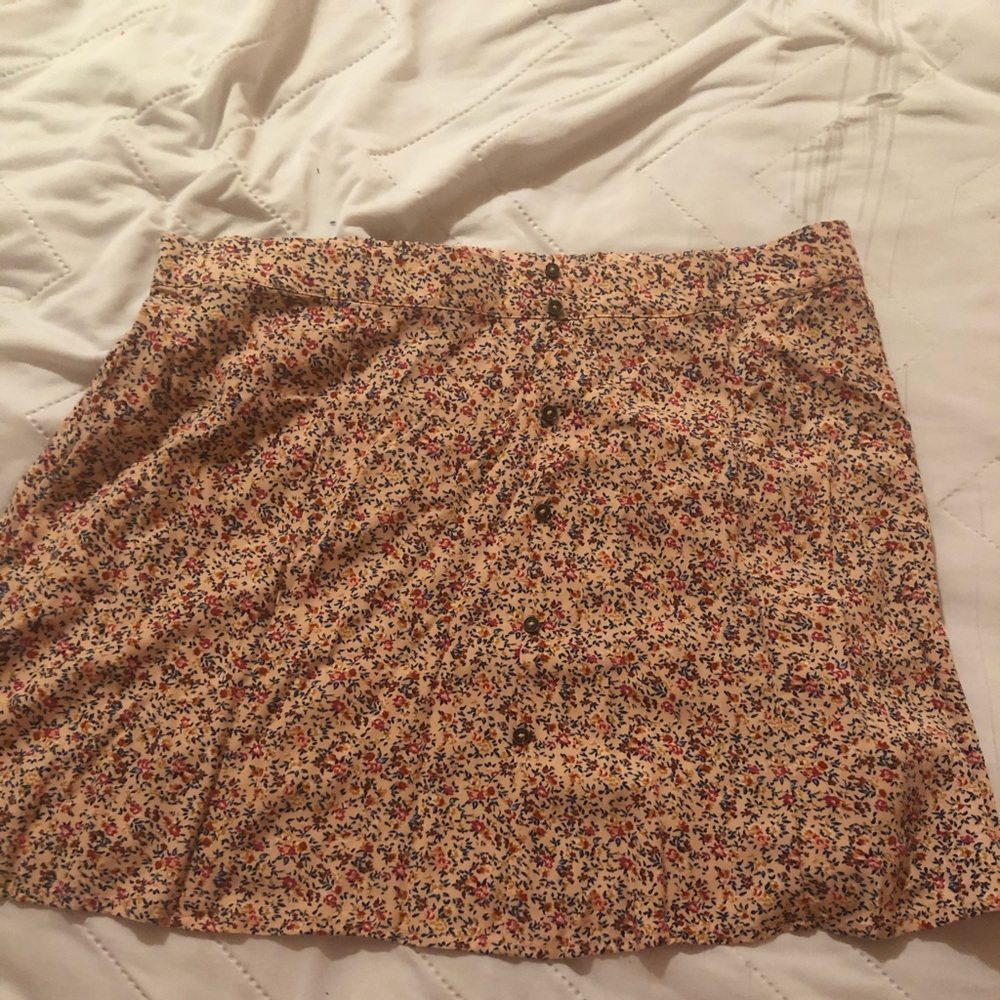 Floral mini skirt